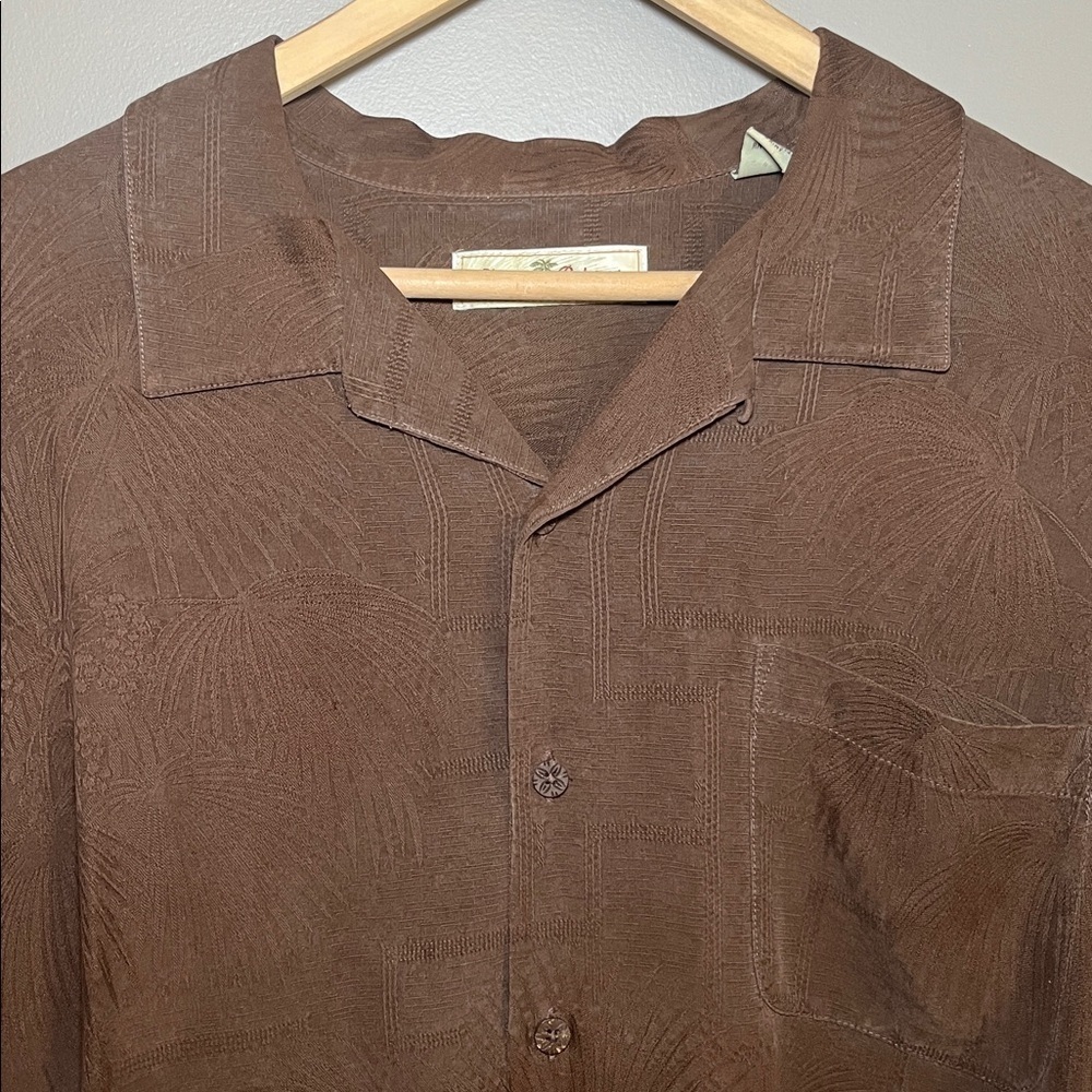 Tommy Bahama Men’s Silk Short Sleeve Button down Tropical Pattern Brown XL